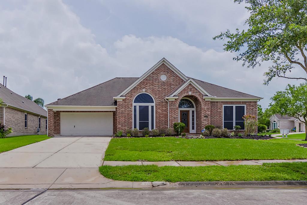 2387 Marina View Way in League City, TX - Building Photo
