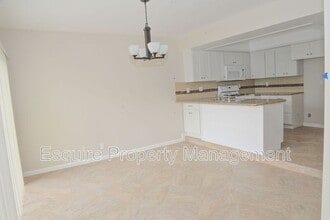 23 Lemon Dr in Camarillo, CA - Building Photo - Building Photo