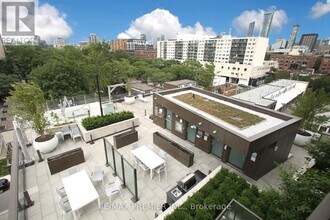 80-880 Vanauley St in Toronto, ON - Building Photo - Building Photo