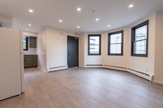 32 Cargill St in Providence, RI - Building Photo - Building Photo