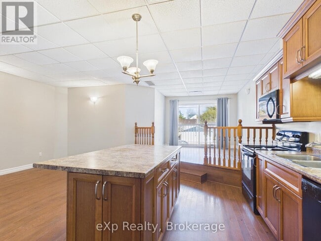 property at 807 Queen St