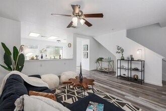 10732 Marshitahs Way in Austin, TX - Building Photo - Building Photo