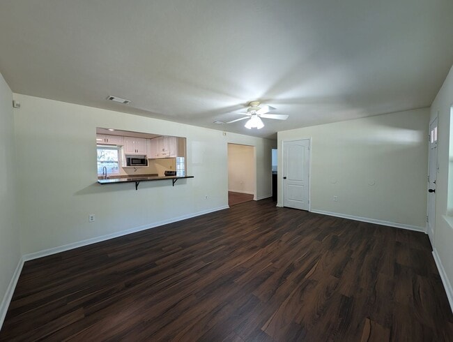 531 NW 52nd Ter in Gainesville, FL - Building Photo - Building Photo