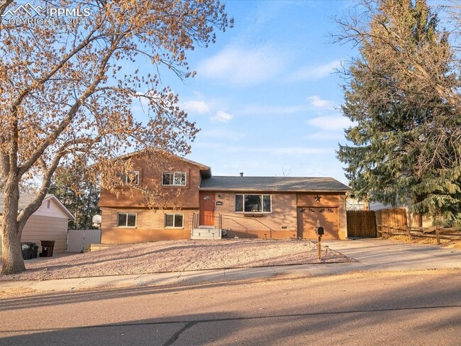 property at 4780 S Splendid Cir