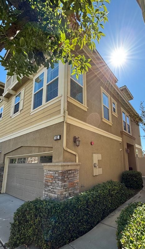 property at 1421 University Cir