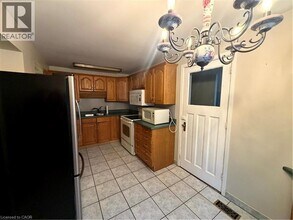 92 Gary Ave in Hamilton, ON - Building Photo - Building Photo