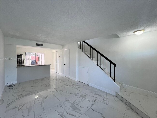 1909 SW 107th Ave in Miami, FL - Building Photo - Building Photo