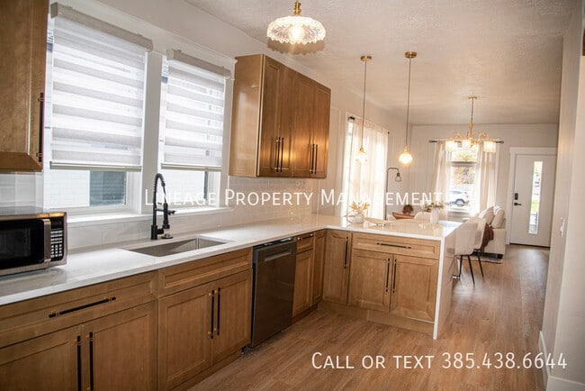 535 S 900 W in Salt Lake City, UT - Building Photo - Building Photo