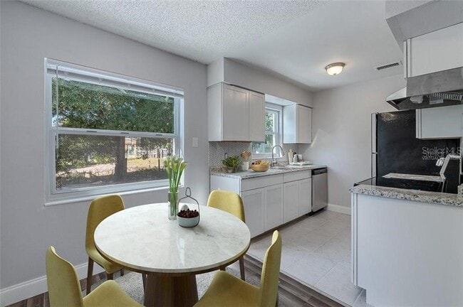 3628 Chalet Ct in Orlando, FL - Building Photo - Building Photo