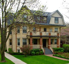 176-178 N. Humphrey Ave. in Oak Park, IL - Foto de edificio - Building Photo