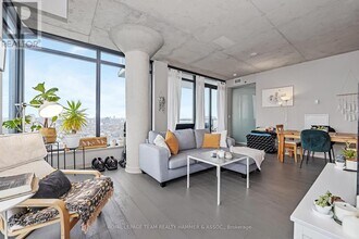 203 Catherine St in Ottawa, ON - Building Photo - Building Photo