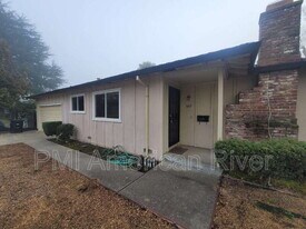 602 Lelandhaven Way in Sacramento, CA - Building Photo