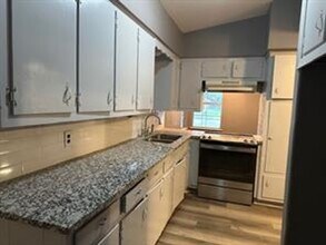 101 N Walnut St in Waco, TX - Building Photo - Building Photo