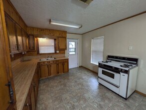 3801 Stuart Ave in Groves, TX - Building Photo - Building Photo