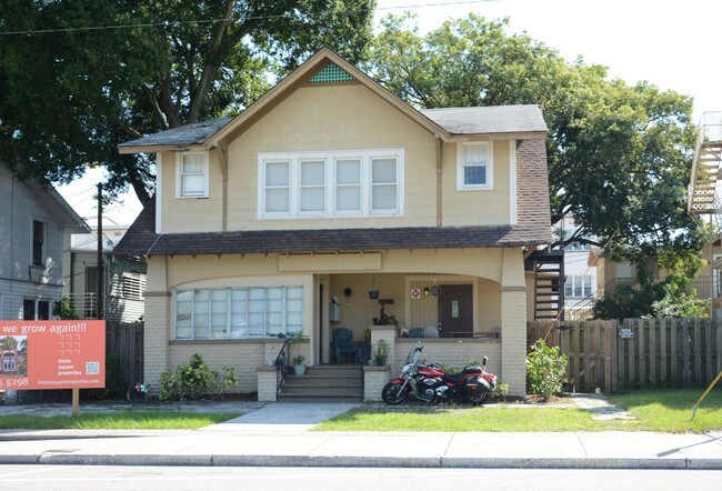 Franklin Street in St. Petersburg, FL - Building Photo - Building Photo