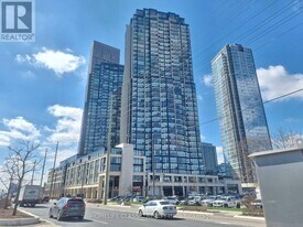 2900 Highway No 7 Rd in Vaughan, ON - Building Photo