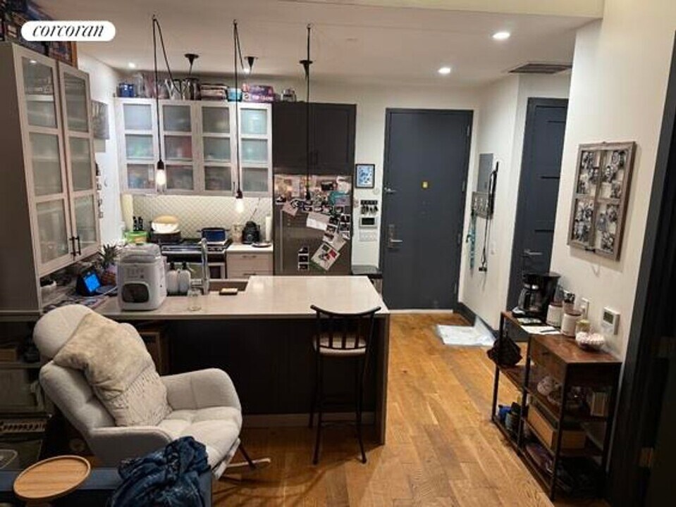 10 Montieth St in Brooklyn, NY - Building Photo