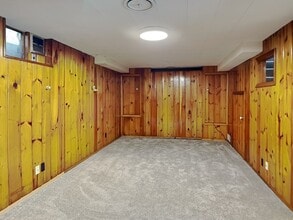 2092 Bush Ave E in St. Paul, MN - Building Photo - Building Photo