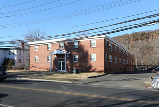 1033 Whalley Ave in New Haven, CT - Building Photo - Building Photo