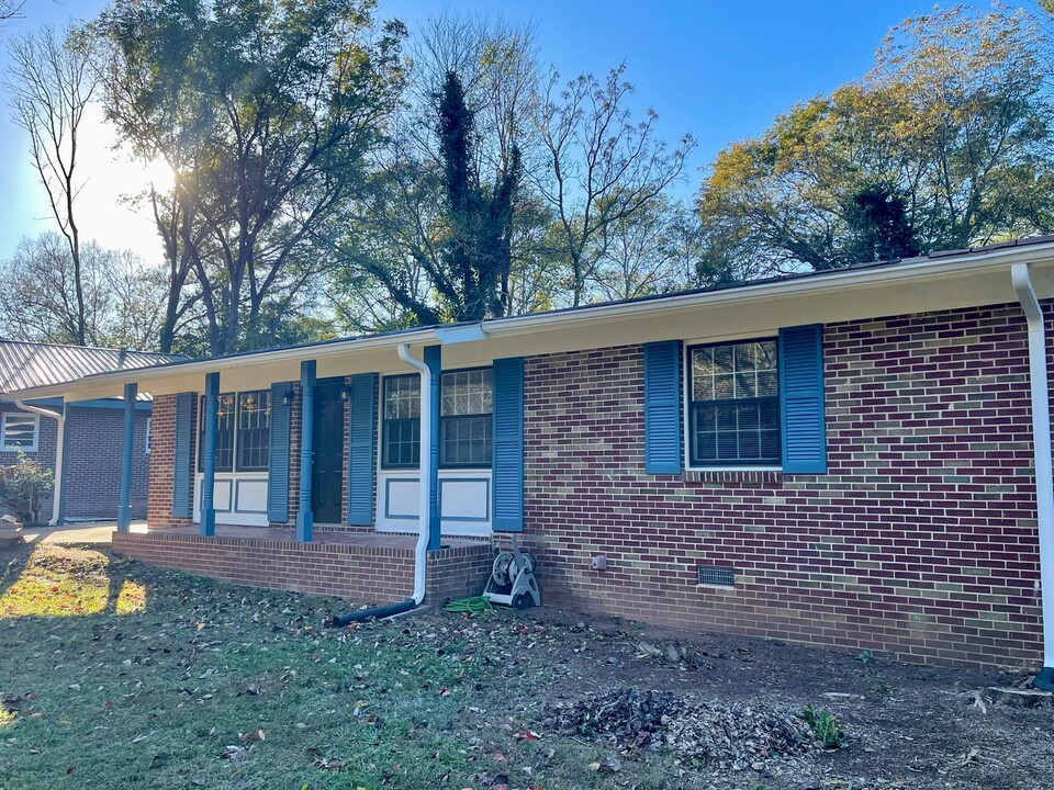 285 Clarke Dr in Athens, GA - Building Photo