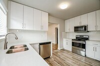 3426 Rosedale St photo'