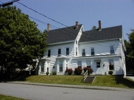 39 Franklin St in Bucksport, ME - Building Photo