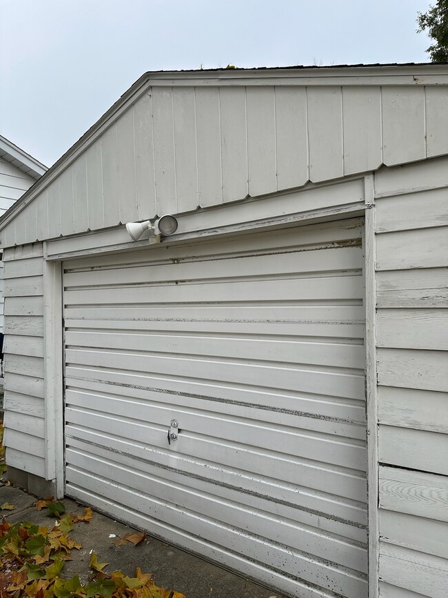 1511 Sycamore St in Niles, MI - Foto de edificio - Building Photo