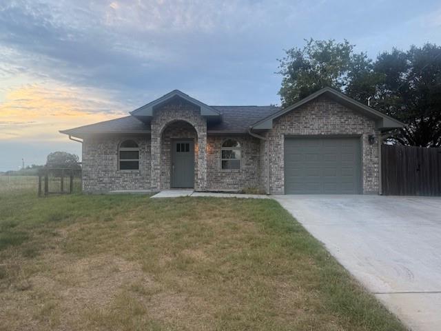 1509 Lakeview Dr in Lockhart, TX - Building Photo