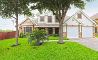 2329 Grisell Dr in Laredo, TX - Building Photo