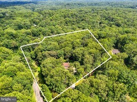 11109 Ravine Dr in Manassas, VA - Building Photo