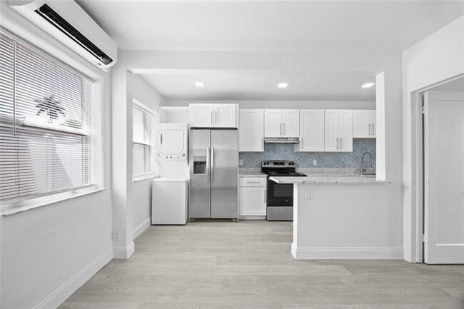 property at 412 SE 16th St