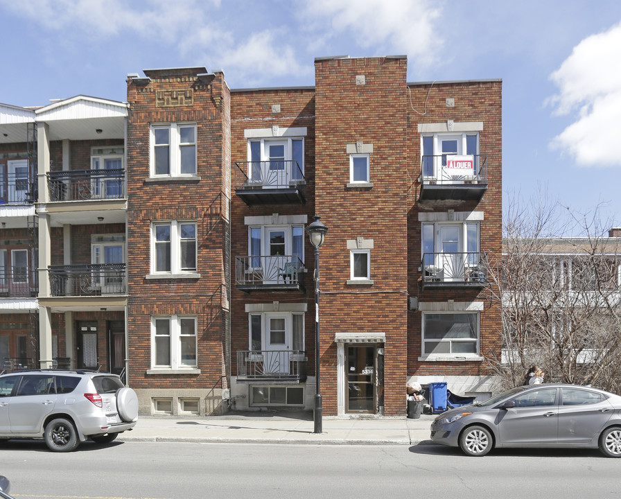 5334 Wellington in Montréal, QC - Building Photo