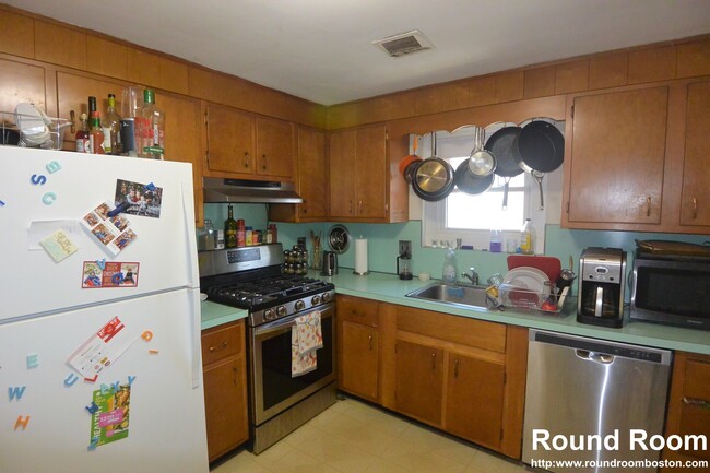 106 Academy Hill Rd