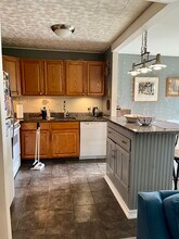 28 Scarborough Ln, Unit Pavillion in Wappingers Falls, NY - Foto de edificio - Building Photo