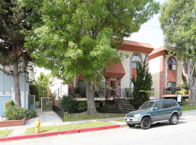 4035 Mclaughlin Ave in Los Angeles, CA - Building Photo - Building Photo