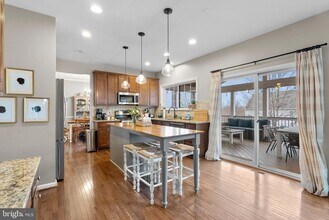 35507 St James Dr in Round Hill, VA - Building Photo - Building Photo