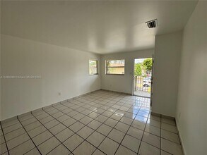15699 SW 73rd Cir Terrace in Miami, FL - Building Photo - Building Photo