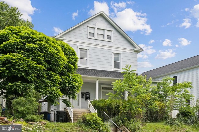 property at 2810 Montebello Terrace