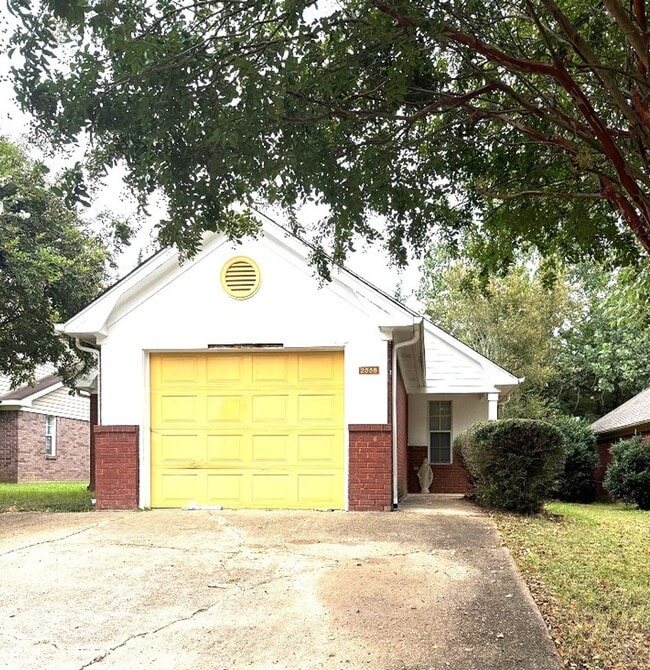 property at 2558 Arlington St