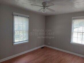 4201 Chamblee Tucker Rd in Doraville, GA - Building Photo - Building Photo