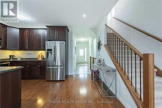 1043 Oakcrossing Gate in London, ON - Building Photo - Building Photo