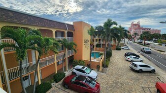 3575 Gulf Blvd in St Pete Beach, FL - Building Photo