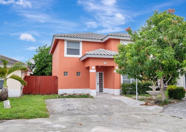 5210 NW 185th Ter in Miami Gardens, FL - Building Photo - Building Photo