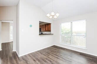 10244 Cypress Hills Dr in Fort Worth, TX - Building Photo - Building Photo