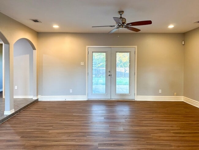 property at 51262 Laramie St