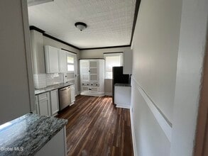 1084 Wendell Ave in Schenectady, NY - Building Photo - Building Photo