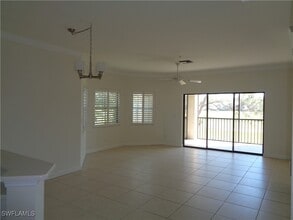 200 Vintage Cir in Naples, FL - Building Photo - Building Photo