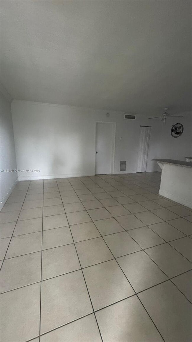 890 NW 45th Ave in Miami, FL - Building Photo - Building Photo