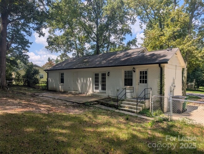 6542 Rosecran Dr in Charlotte, NC - Building Photo - Building Photo