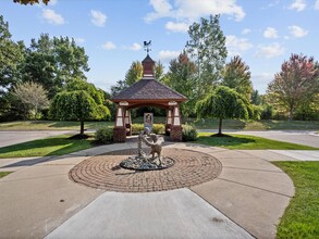 331 Scio Village Ct, Unit Scio Village in Ann Arbor, MI - Building Photo - Building Photo